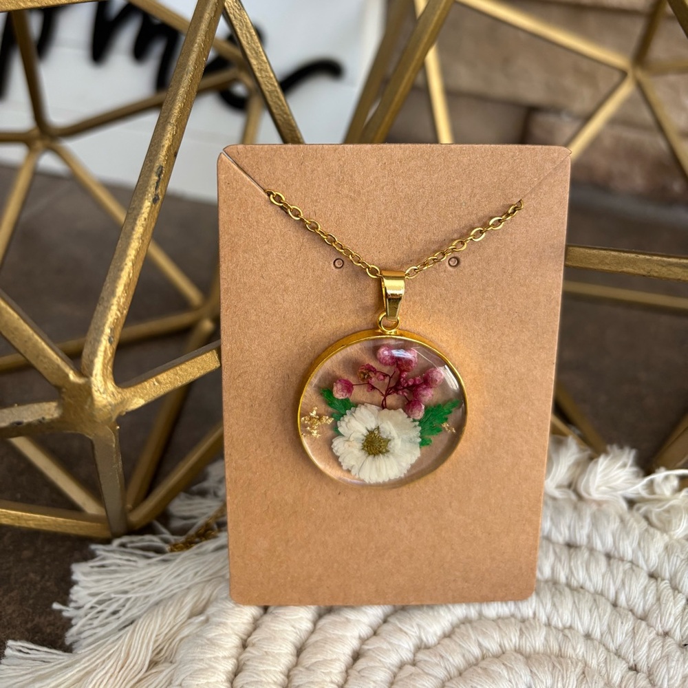 Natural flowers resin pendant with gold chain